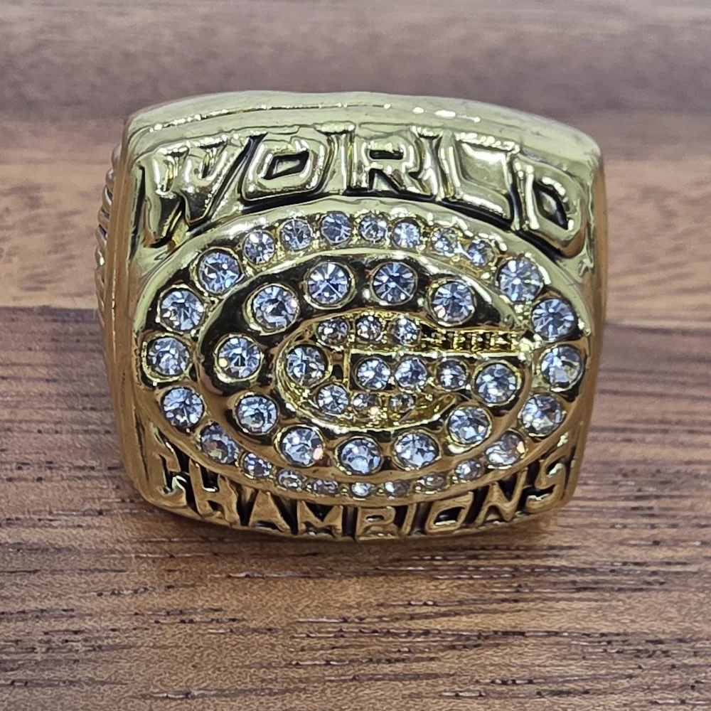 Green Bay Packers 1996 Championship Ring Men's Size 11 Fan Edition Super Bowl‎